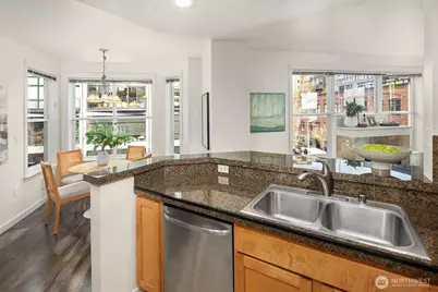 2607 Western Avenue #556, Seattle, WA 98121 - Photo 17