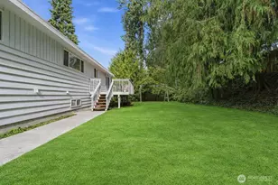 22109 NW 93 Pl W, Edmonds, WA 98020 - Photo 3