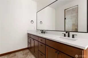 801 NW Shire St, Oak Harbor, WA 98277 - Photo 11