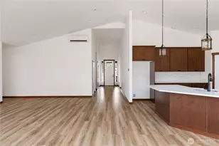 801 NW Shire St, Oak Harbor, WA 98277 - Photo 5