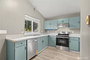 17517 Park Ave S, Spanaway, WA 98387 - Photo 7