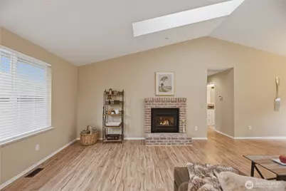 2415 SE 8th Place, Renton, WA 98055 - Photo 3