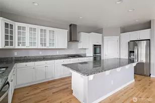 2722 SW Fairway Point Dr, Oak Harbor, WA 98277 - Photo 9