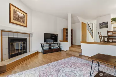 21306 48th Avenue W #C2, Mountlake Terrace, WA 98043 - Photo 3