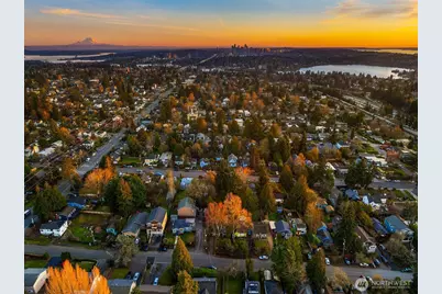 403 NE 94th Street, Seattle, WA 98115 - Photo 39