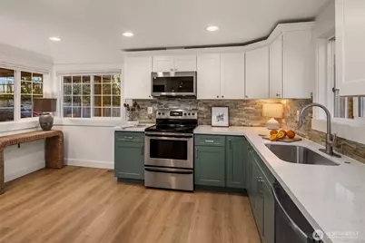 403 NE 94th Street, Seattle, WA 98115 - Photo 15