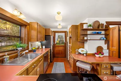 243 NW Solnae Place, Bremerton, WA 98311 - Photo 17