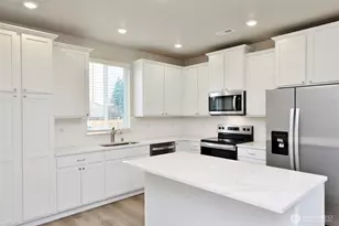 8776 151st St E, Puyallup, WA 98375 - Photo 5