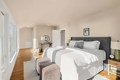 2519 Crestmont Place W, Seattle, WA 98199 - Photo 25