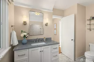 2519 Crestmont Pl W, Seattle, WA 98199 - Photo 23