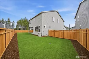 20401 Mystic Pl E, Bonney Lake, WA 98391 - Photo 9