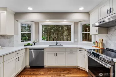 904 187th Place SW, Lynnwood, WA 98036 - Photo 11