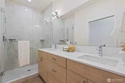 11229 Greenwood Avenue N #B, Seattle, WA 98133 - Photo 25