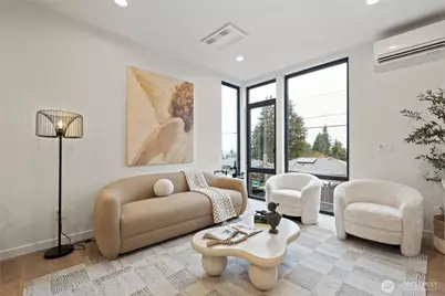 11229 Greenwood Avenue N #B, Seattle, WA 98133 - Photo 3