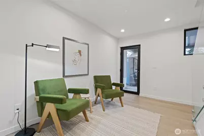 11229 Greenwood Avenue N #B, Seattle, WA 98133 - Photo 11