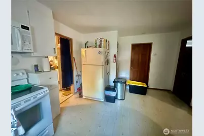 11204 122nd Street E, Puyallup, WA 98374 - Photo 13