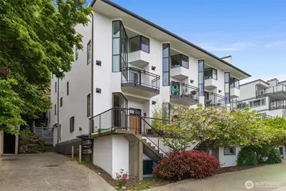 2048 13th Avenue W #8, Seattle, WA 98119 - Photo 3