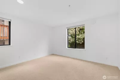 2048 13th Avenue W #8, Seattle, WA 98119 - Photo 25