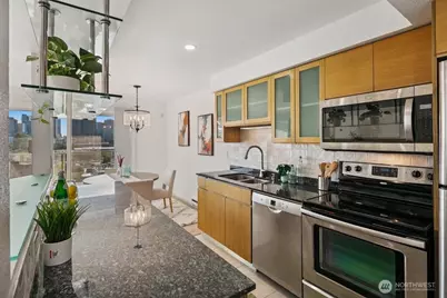 701 122nd Avenue NE #207, Bellevue, WA 98005 - Photo 11