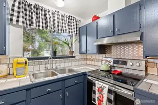 751 Peters St, Raymond, WA 98577 - Photo 9