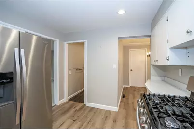 4403 Soundview Drive W, University Place, WA 98466 - Photo 13