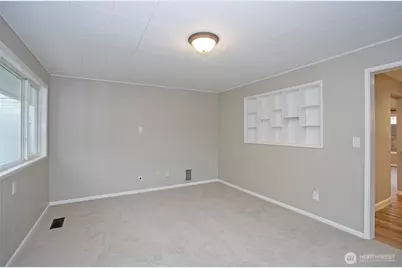 4403 Soundview Drive W, University Place, WA 98466 - Photo 17