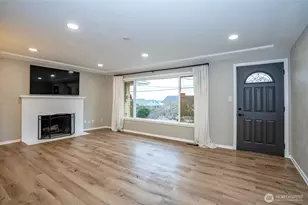 4403 Soundview Dr W, University Place, WA 98466 - Photo 5