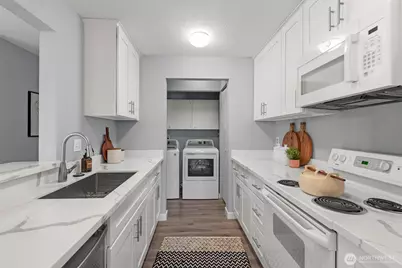 725 9th Avenue S #202, Kirkland, WA 98033 - Photo 9