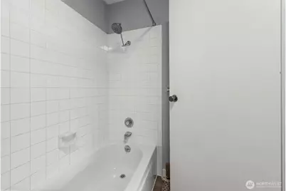 725 9th Avenue S #202, Kirkland, WA 98033 - Photo 17