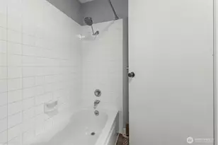 725 9th Ave S, Kirkland, WA 98033 - Photo 17