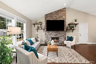 33339 40th Ave SW, Federal Way, WA 98023 - Photo 3