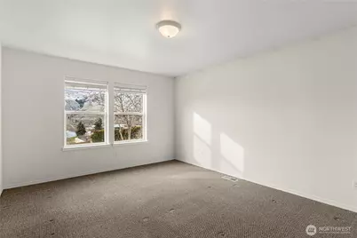 582 S James Avenue, East Wenatchee, WA 98802 - Photo 17