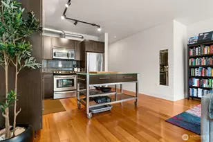 530 Broadway E, Seattle, WA 98102 - Photo 5