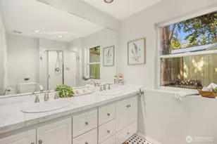 9549 Olympus Beach Rd NE, Bainbridge Island, WA 98110 - Photo 17