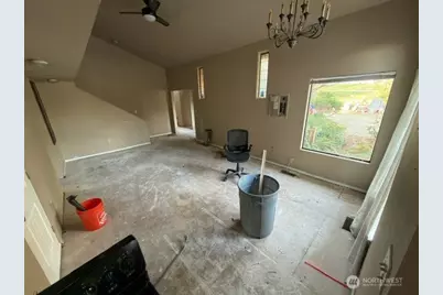 389 Rainbow Drive, Sedro Woolley, WA 98284 - Photo 3