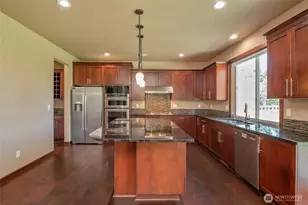 421 111th Ave E, Edgewood, WA 98372 - Photo 9