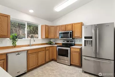 1180 E Trails End Drive, Belfair, WA 98528 - Photo 11