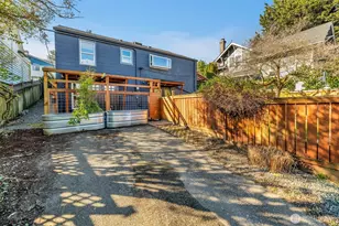 3206 22nd Ave W, Seattle, WA 98199 - Photo 29