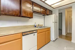 24314 22nd Ave S, Des Moines, WA 98198 - Photo 11