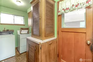 215 E 48th St, Tacoma, WA 98404 - Photo 19