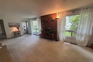 215 E 48th St, Tacoma, WA 98404 - Photo 5