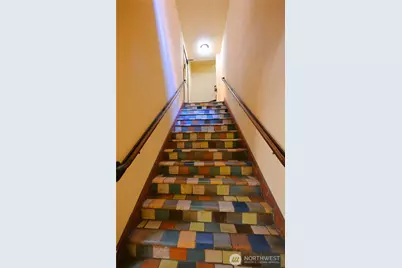 16 Valley Street, Seattle, WA 98109 - Photo 13