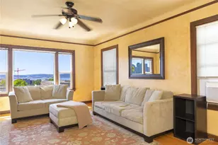 16 Valley St, Seattle, WA 98109 - Photo 29