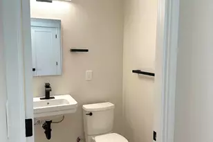 16 Valley St, Seattle, WA 98109 - Photo 37