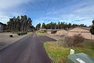 1207 215th Ln, Ocean Park, WA 98640 - Photo 31