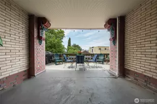 626 13th Ave E, Seattle, WA 98102 - Photo 23