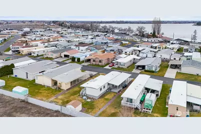 2240 W Broadway #121, Moses Lake, WA 98837 - Photo 31