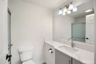 2240 W Broadway, Moses Lake, WA 98837 - Photo 17