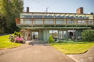 1301 S 3rd Ave, Sequim, WA 98382 - Photo 3