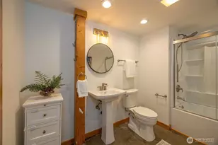 7577 Canyon View Dr, Glacier, WA 98244 - Photo 31